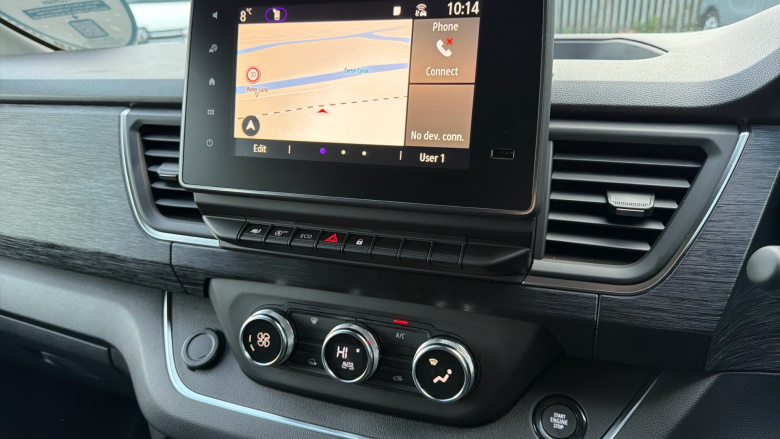 Nissan Primastar 30 L2 Diesel 2.0 dCi 130ps H1 Tekna Crew Van